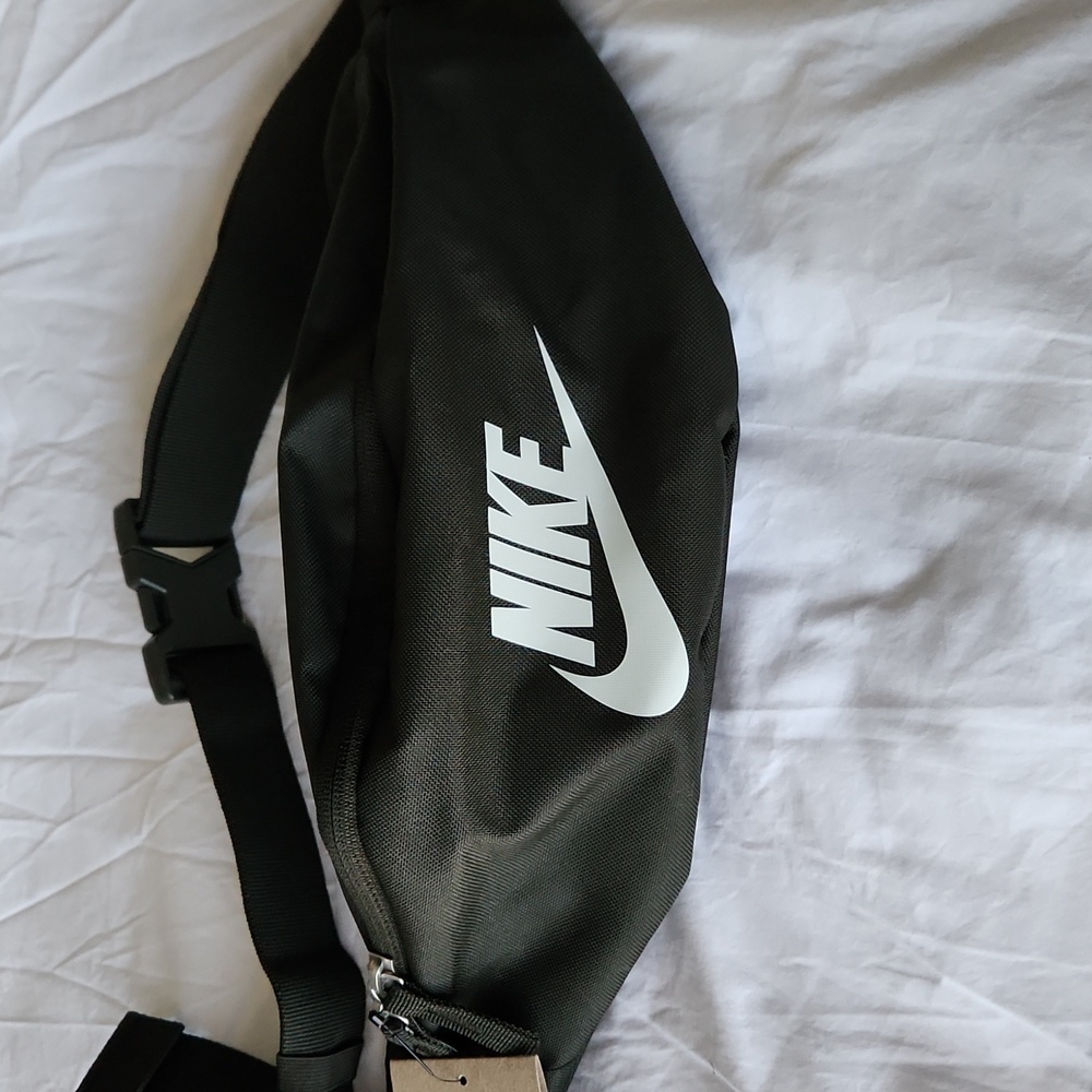 Nike crossbody bag NWT